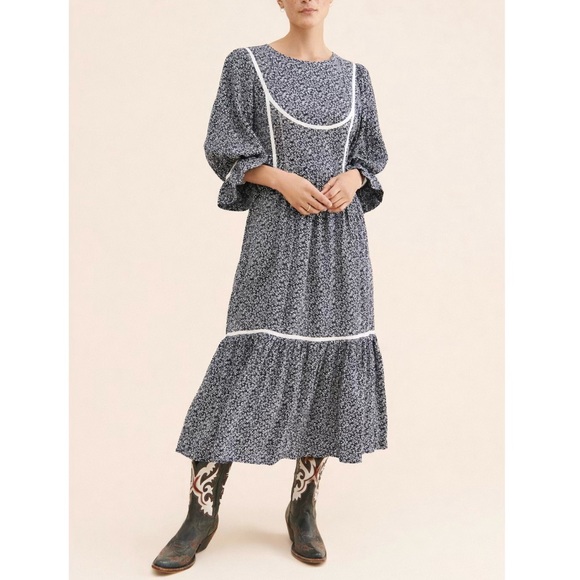 Meadows Dresses & Skirts - Anthropologie Meadows Amaryllis Floral Dress Navy Floral Altered Size 8